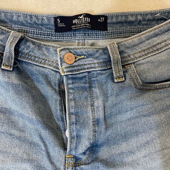 HOLLISTER CO MOM HIGH RISE SHORTS 3” VINTAGE STRECH 5 27W - Picture 3 of 3
